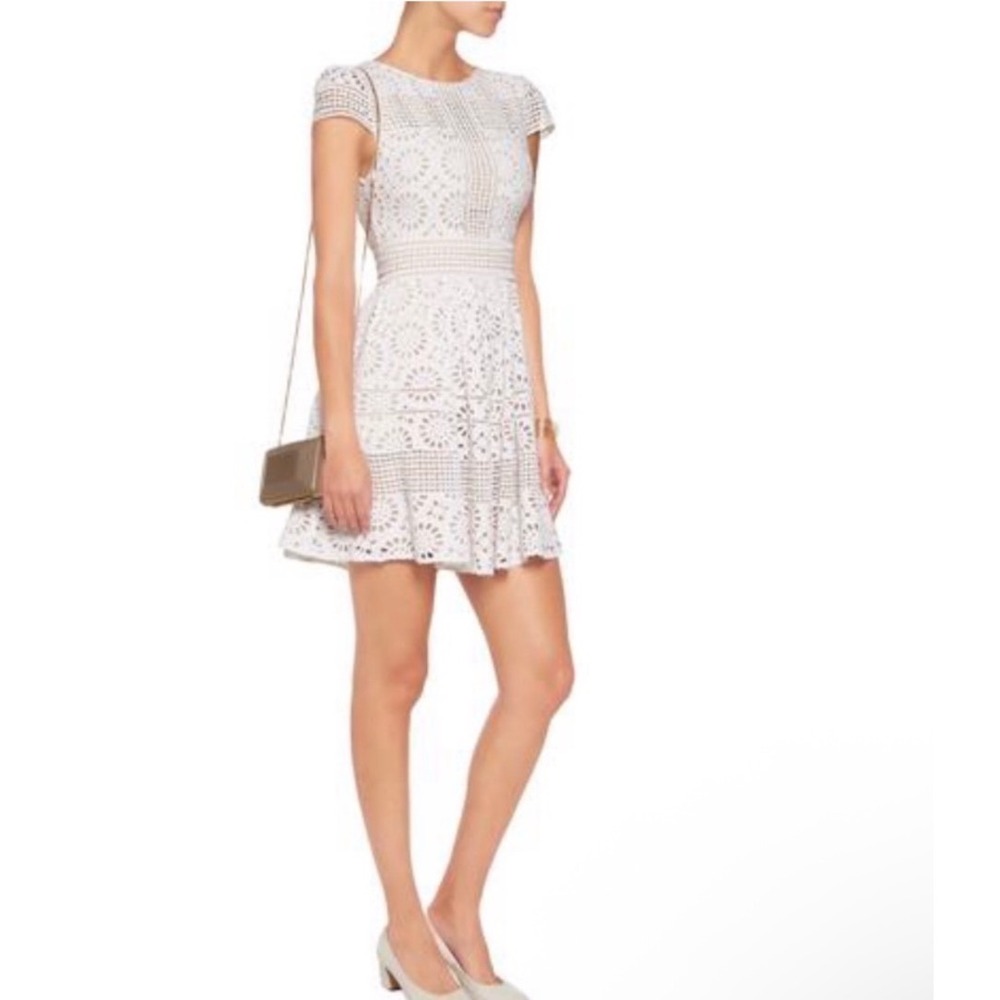 Alice + Olivia Imani Dress White Lace Eyelet Mini Dress Size 6 Bridal